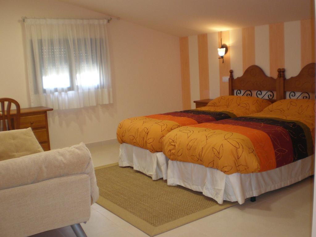 Hotel Rural La Consulta De Isar Habitación foto